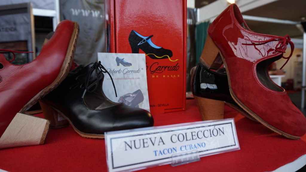 zapatos de baile con tacón cubano, zapatos de flamenco, bailar flamenco