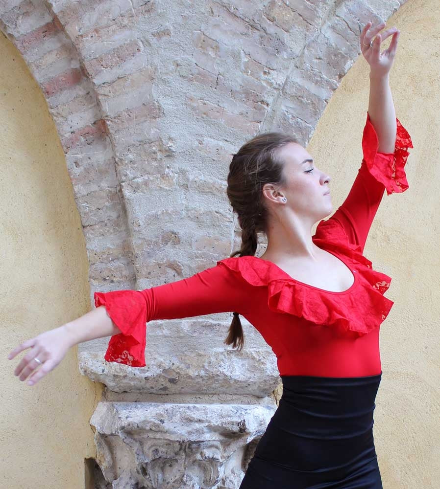 Haut de flamenco rouge à volants et dentelle