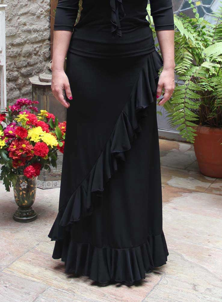 Jupe flamenco Valoria noire à volants en diagonale et en bas