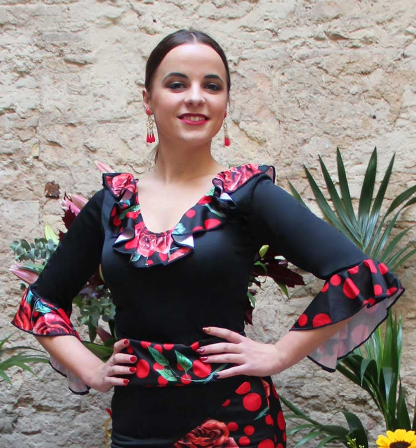 Top flamenco negro volantes estampados.