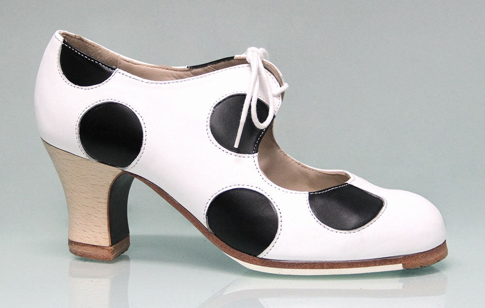 Chaussure de danse flamenco professionnelle à lacets noirs et blancs