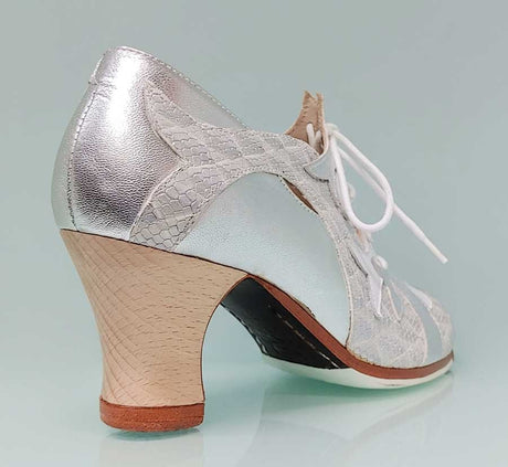 Zapato de Baile Flamenco Profesional Plata y Blanco con Cordones
