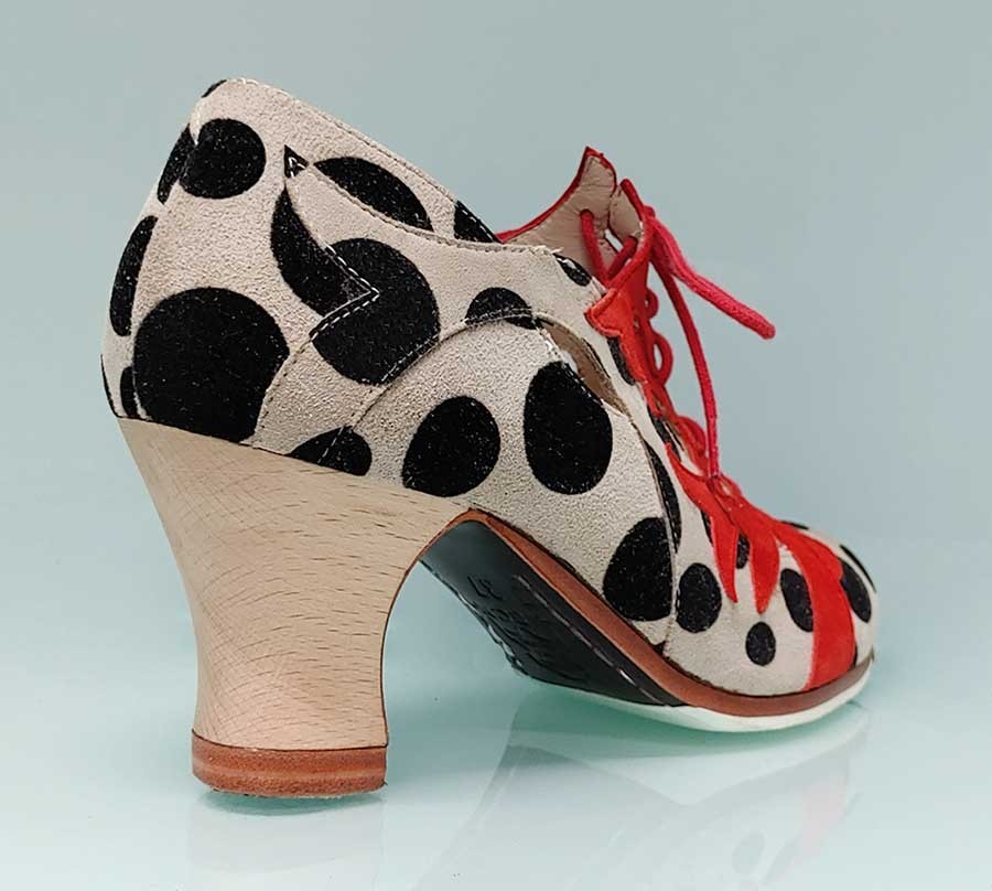 Chaussure de danse flamenco professionnelle avec lacets en daim rouge et pois noirs