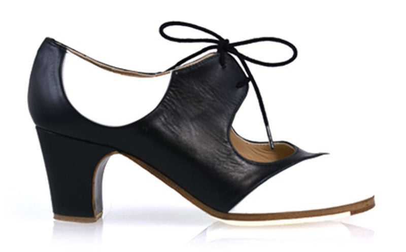 Zapato de Baile Flamenco Profesional Combinado Piel Negro y Blanco