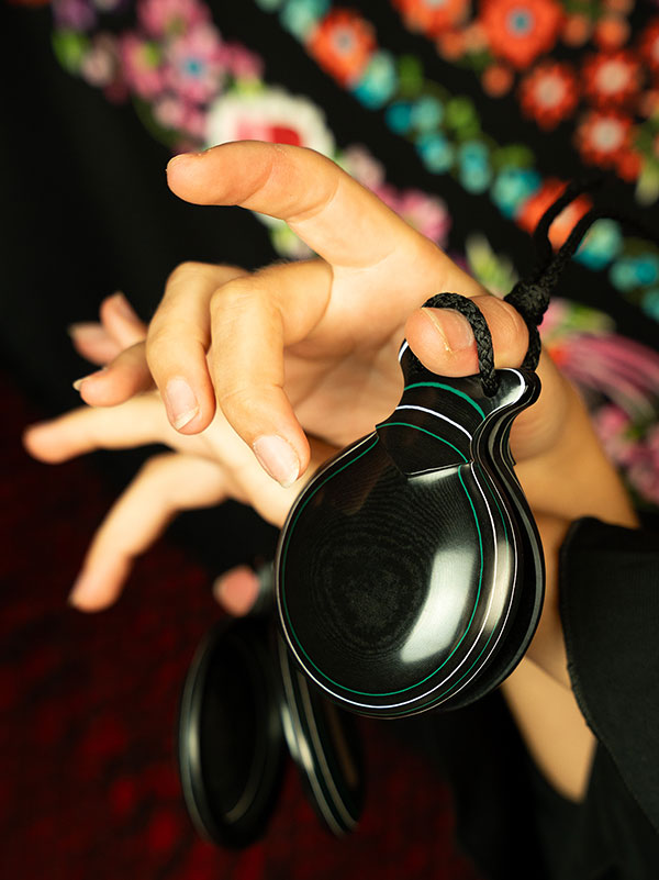 Black and green veined castanet, double box