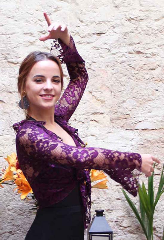 Flamenco cardigan in wine color with lace trim