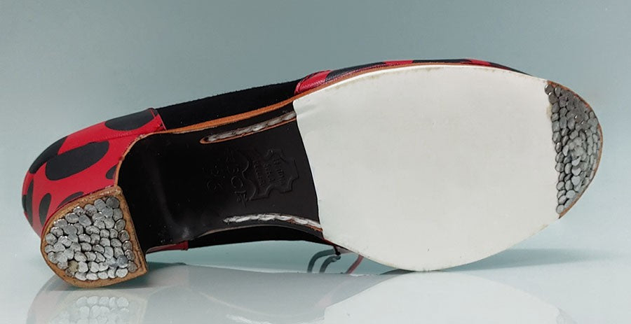 Zapato de Baile Flamenco Profesional Negro y Lunares