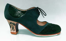 Chaussure de danse flamenco professionnelle combinant daim vert et cuir de serpent fantaisie
