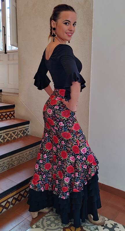 Falda Flamenco Estampada de Flores de Colores y Volantes Negros