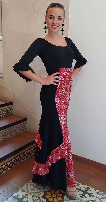 Falda Flamenco Negra con Estampado de Flores y Volantes
