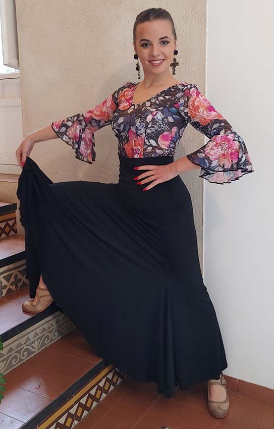 Falda Flamenco Negra Entallada Con Mucho Vuelo