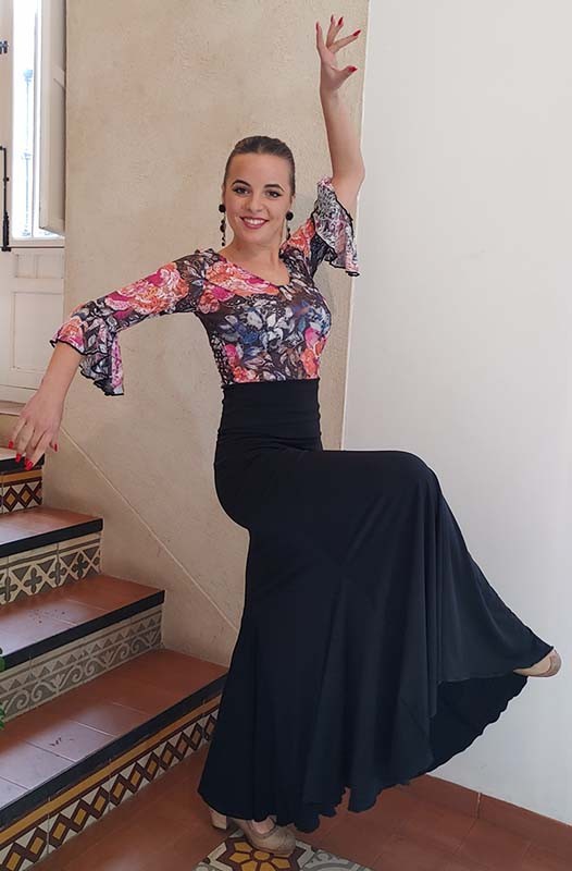 Falda Flamenco Negra Entallada Con Mucho Vuelo