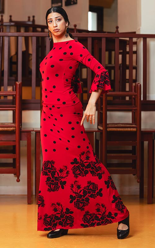 Falda flamenco larga roja modelo Morente con fajín y volantes en el godet