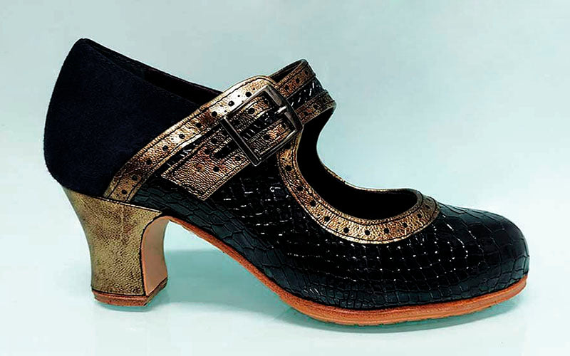 Zapato de baile flamenco profesional charol coco con ante negro y fantasía oro