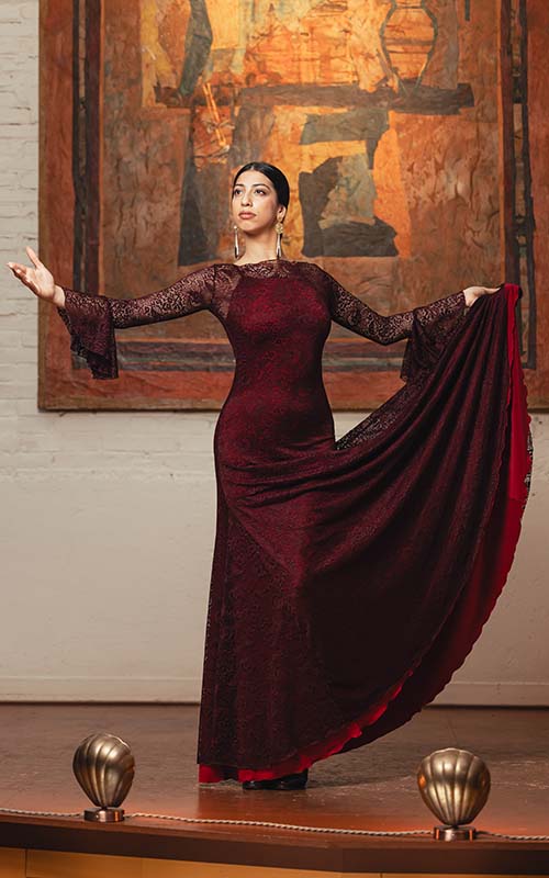 Vestido Poveda de encaje color granate