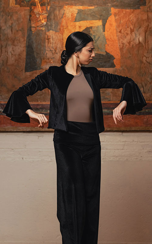 Torera plazuela de terciopelo negro