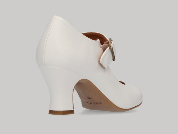 White Flamenco With Wide Buckle