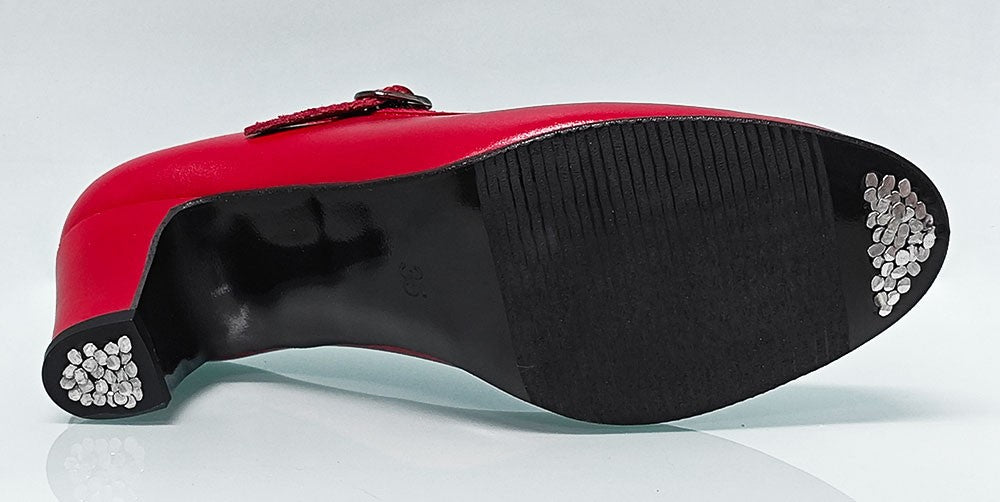 Chaussure semi-professionnelle en cuir rouge avec boucle (pour débutants)