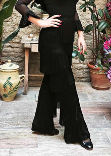 Pantalón Negro con Flecos