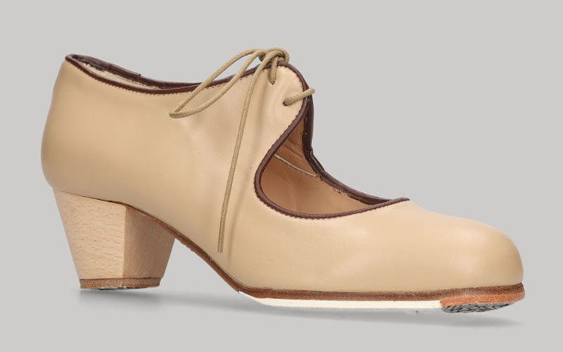 Zapato de baile flamenco profesional piel beige con cordones