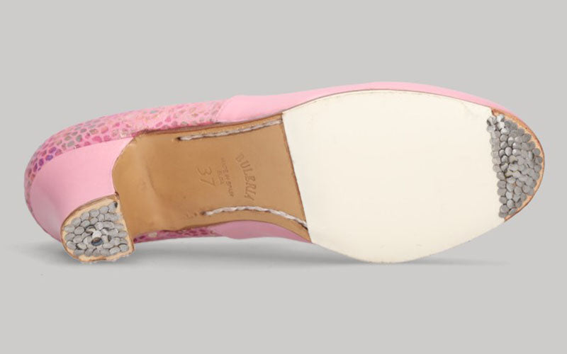 Zapato de baile flamenco profesional piel rosa y fantasía con cordones