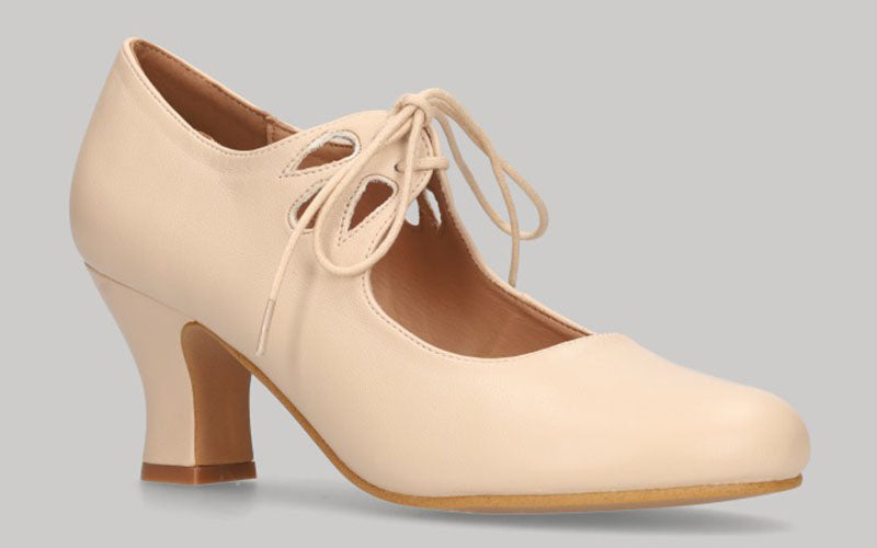 Beige nappa leather flamenco shoe with laces