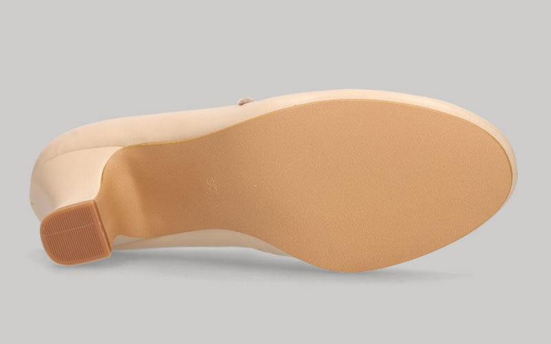 Beige nappa leather flamenco shoe with laces