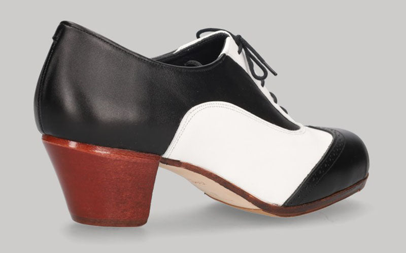 ENGLISH BLACK BOX WHITE BOX