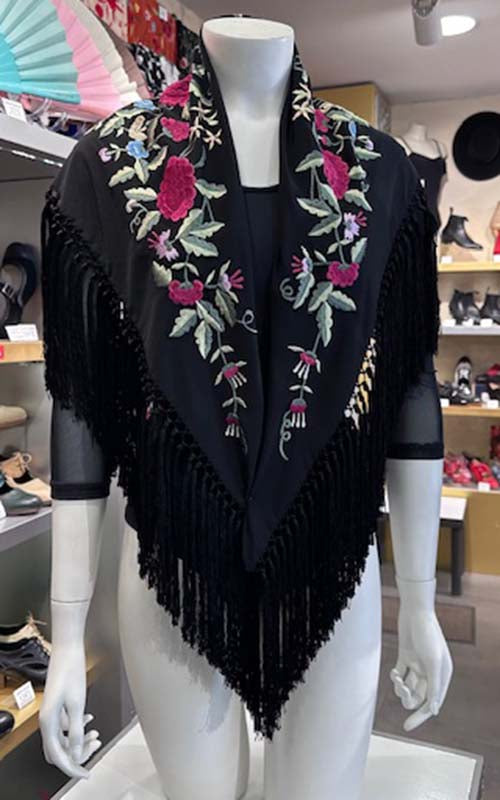 Mantoncillo negro bordado con flores multicolor y rosas color fresoón 140 cm.