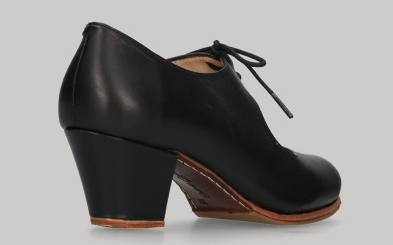 Zapato de baile flamenco profesional piel negro