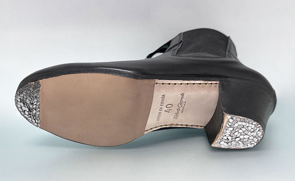 Bota flamenco profesional piel negra cosida