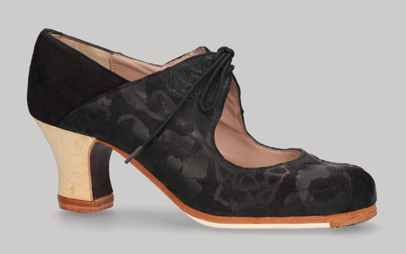 Zapato de baile flamenco profesional combinado en piel repujada negro y ante negro