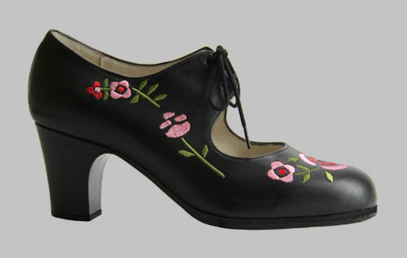 Chaussure de danse flamenco professionnelle en cuir noir brodé