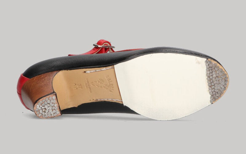 Chaussure de danse flamenco professionnelle en cuir noir et rouge avec boucle