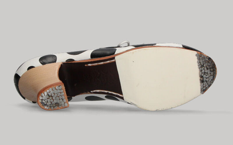 Zapato De Baile Flamenco Profesional con Cordones Blanco y Lunares Negro