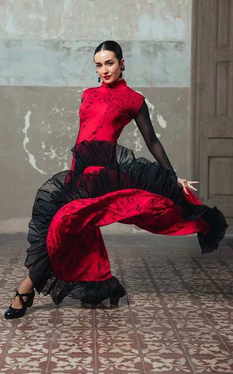 Charmante robe de flamenco rouge à imprimé noir