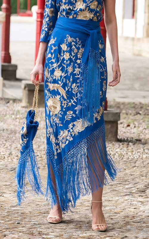 Jupe Solera bleue brodée de fleurs et d'oiseaux en châle