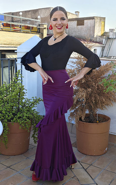 Falda Flamenco Color Berenjena Con Volante Diagonal