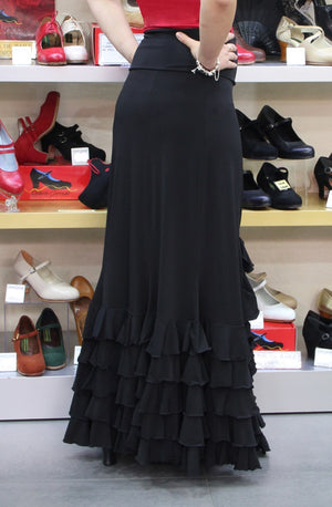 Falda flamenco negra con cinco volantes y apertura