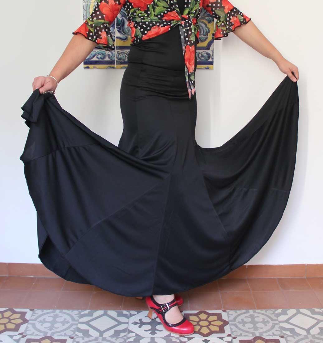 Black Flamenco Skirt with Nesgas