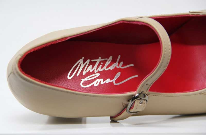 Zapato de baile flamenco profesional piel beige