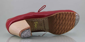 Zapato de baile flamenco profesional piel rojo lágrimas caladas