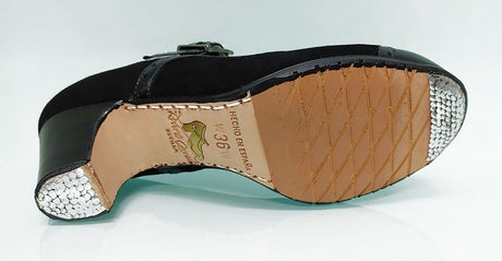 Zapato de baile flamenco profesional "Ancho Especial" con hebilla.
