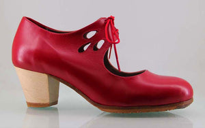 Zapato de baile flamenco profesional piel rojo lágrimas caladas