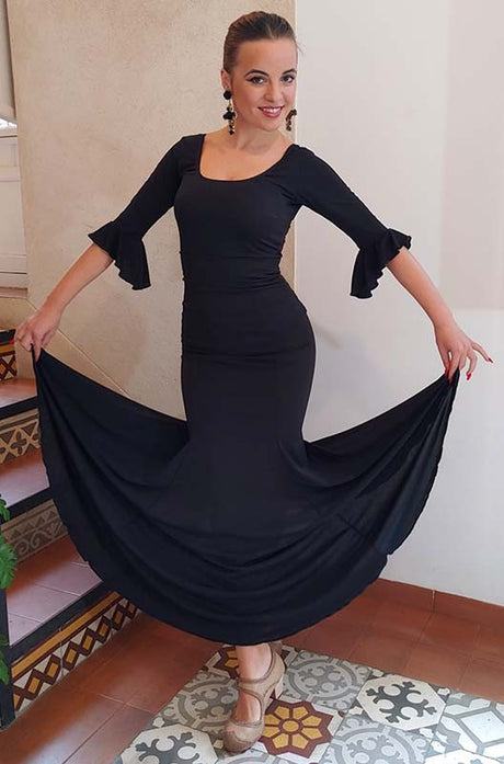 Jupe flamenco noire ajustée jusqu'à mi-cuisse