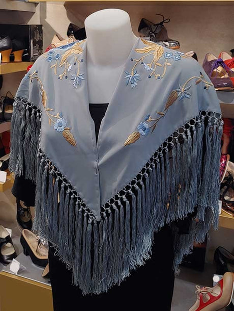 Mantoncillo Gris Bordado con Flores y Rosas 140 cm.