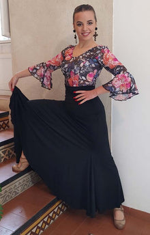 Jupe flamenco noire ajustée avec beaucoup d'évasement