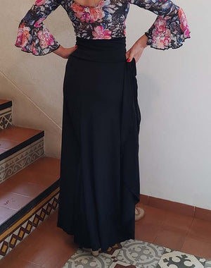 Falda Flamenco Negra Entallada Con Mucho Vuelo
