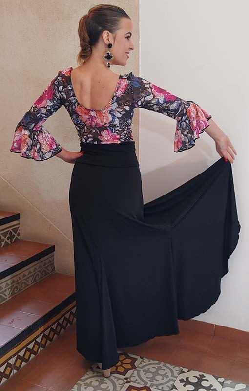 Falda Flamenco Negra Entallada Con Mucho Vuelo