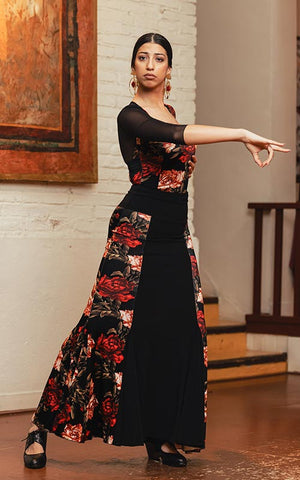 Falda flamenco larga Azabache negra combinada con estampado de claveles